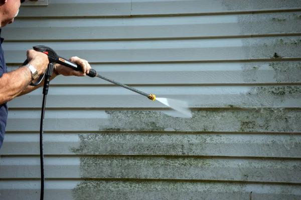 The Evergreen Topic of Siding Maintenance